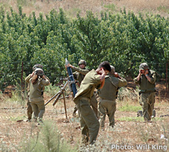 IDF Mortar crew fires toward Lebanon